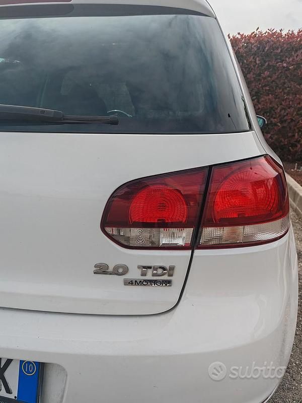Usata VW Golf VI 140 CV (102 kW) 2010 Bianco Utilitaria