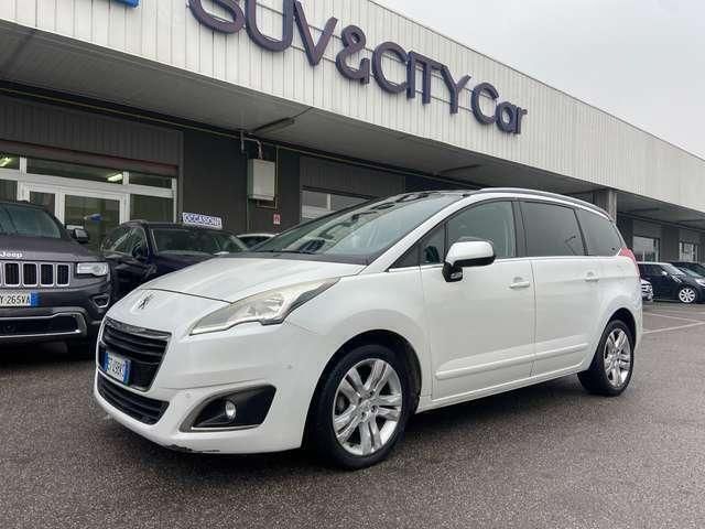 Bianco Usata 2013 Peugeot 5008 Allure Monovolume | 5900 € (Buon prezzo) - Immagine 1/4