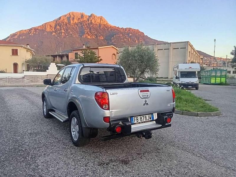 Usata Mitsubishi L200 Intense 136 CV (100 kW) 2006 Pick-up