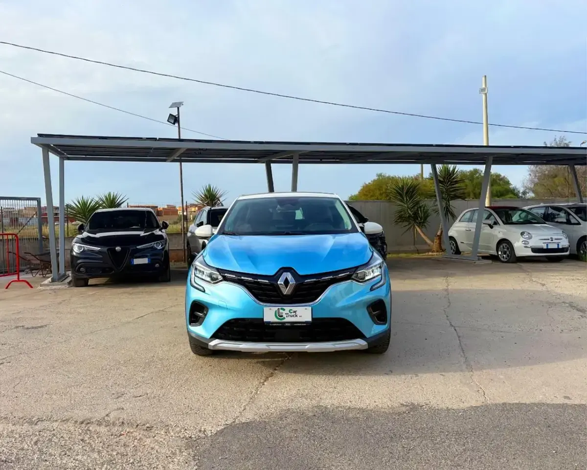 Usata Renault Captur Intens 160 CV (117 kW) 2021 Blu SUV
