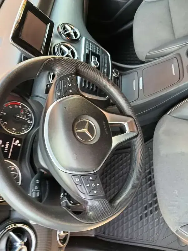 Usata Mercedes A180 Executive 109 CV (80 kW) 2013 Bianco Utilitaria