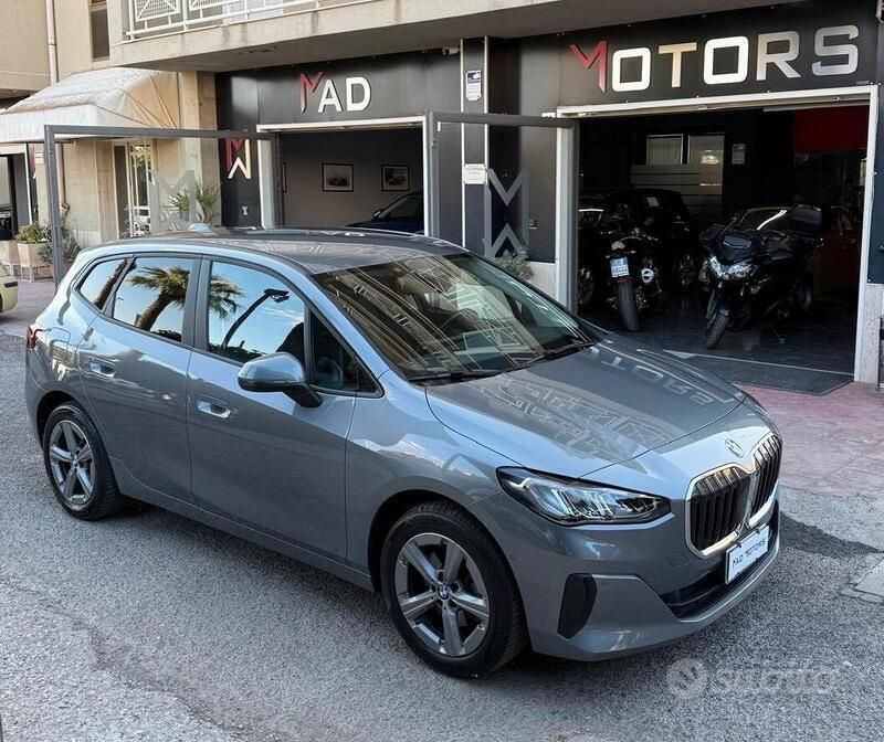 Grigio Usata 2022 BMW 218 Active Tourer M Sport Monovolume | 26.999 € (Molto cara) - Immagine 1/4