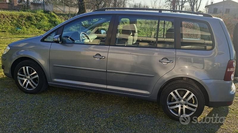 Usata VW Touran 140 CV (102 kW) 2010 Monovolume