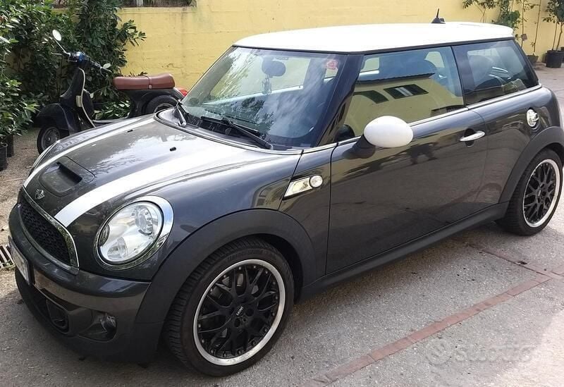 Grigio Usata 2011 Mini Cooper S Coupé Coupé | 7500 € - Immagine 1/4