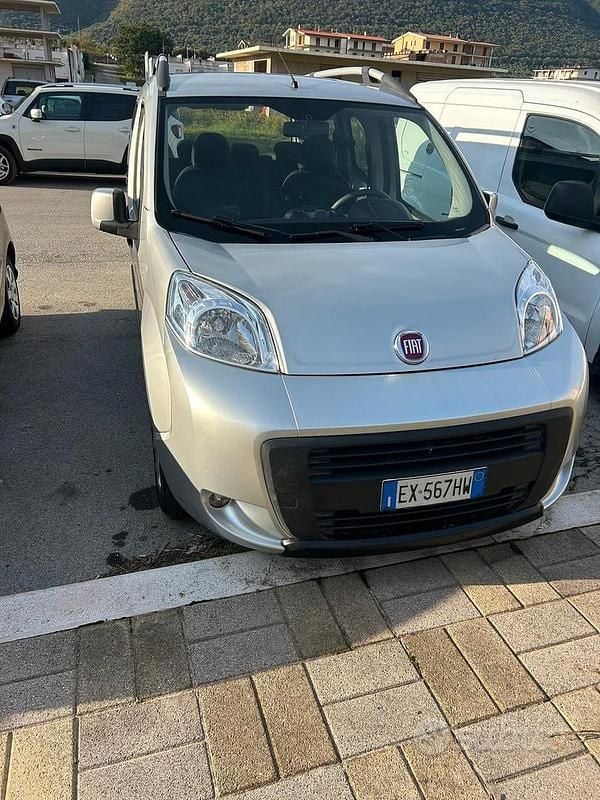 Usata Fiat Qubo Trekking 77 CV (56 kW) 2014 Grigio Monovolume