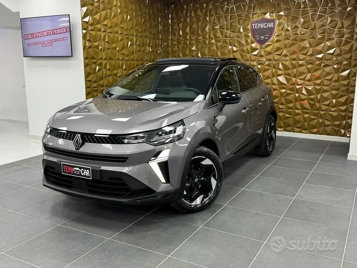 Nuova Renault Captur Techno 101 CV (74 kW) 2025 Grigio SUV