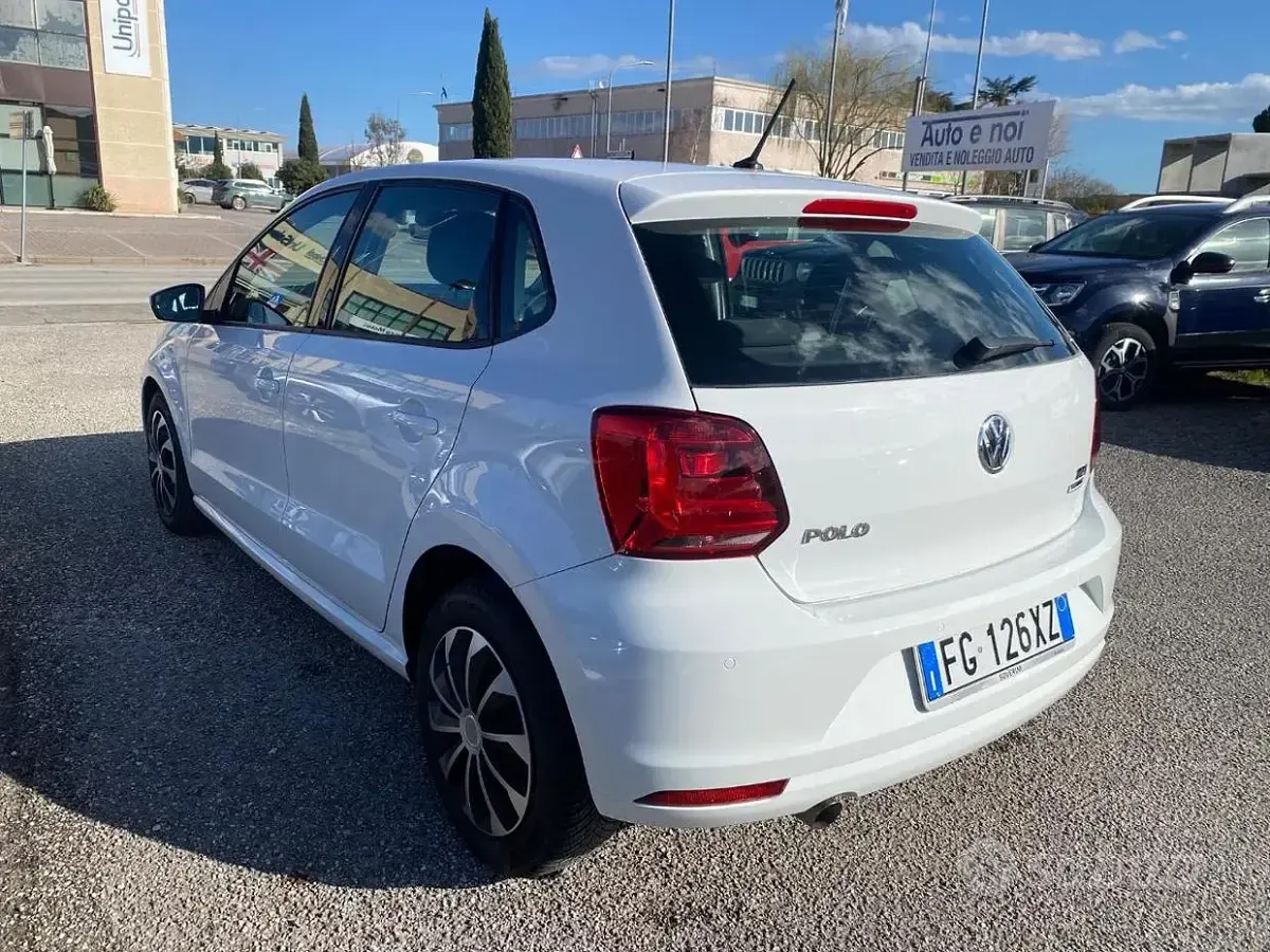 Usata VW Polo Comfortline 90 CV (66 kW) 2017 Bianco Berlina