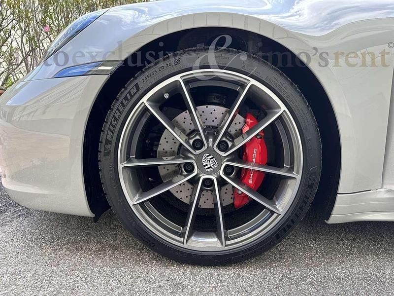 Usata Porsche 992 450 CV (330 kW) 2023 Gesso Cabrio