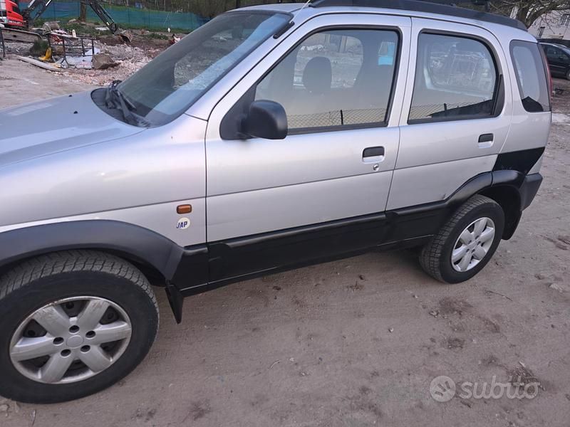 Usata Daihatsu Terios 2002 Grigio SUV