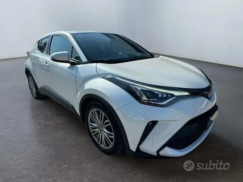 Usata Toyota C-HR Lounge 122 CV (89 kW) 2022 Other SUV
