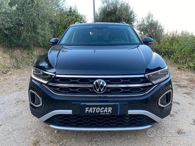 Usata VW T-Roc R-line 150 CV (110 kW) 2022 Nero SUV