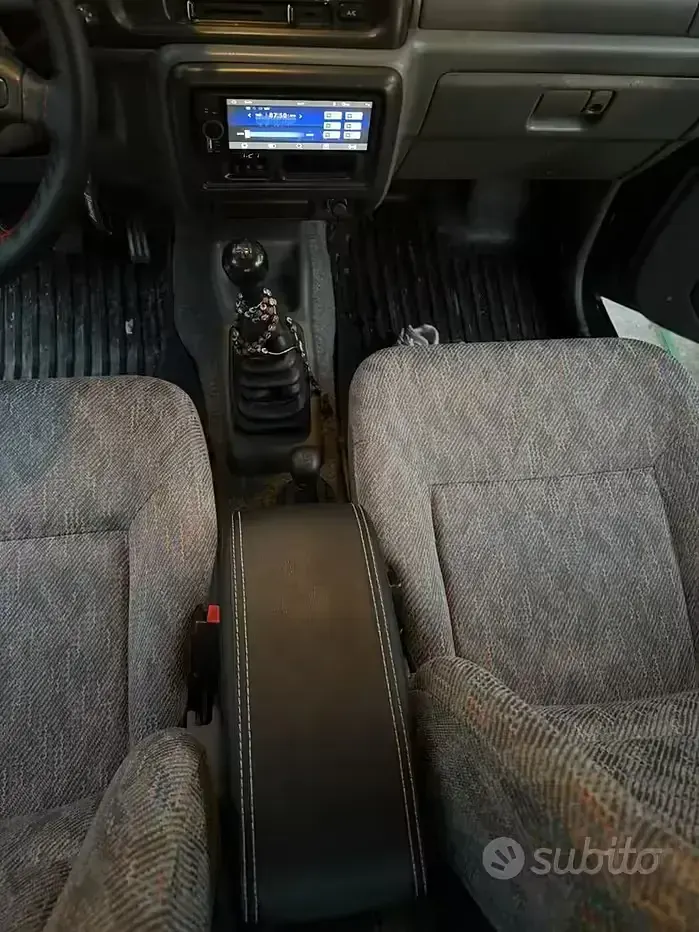 Usata Suzuki Jimny 82 CV (60 kW) 2000 Verde SUV