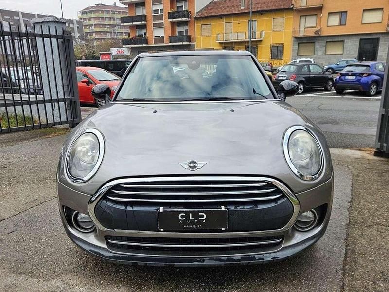 Usata Mini One D Clubman Business 116 CV (85 kW) 2017 Oro Station wagon