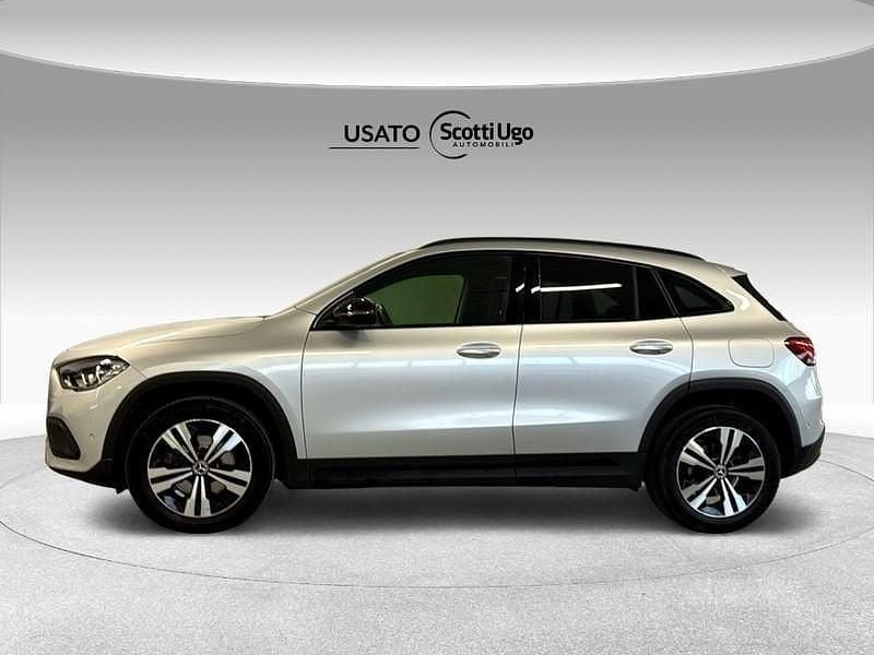 Usata Mercedes GLA200 150 CV (110 kW) 2023 Grigio SUV