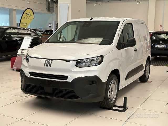 Nuova Fiat Doblò 131 CV (96 kW) 2025 Bianco Monovolume