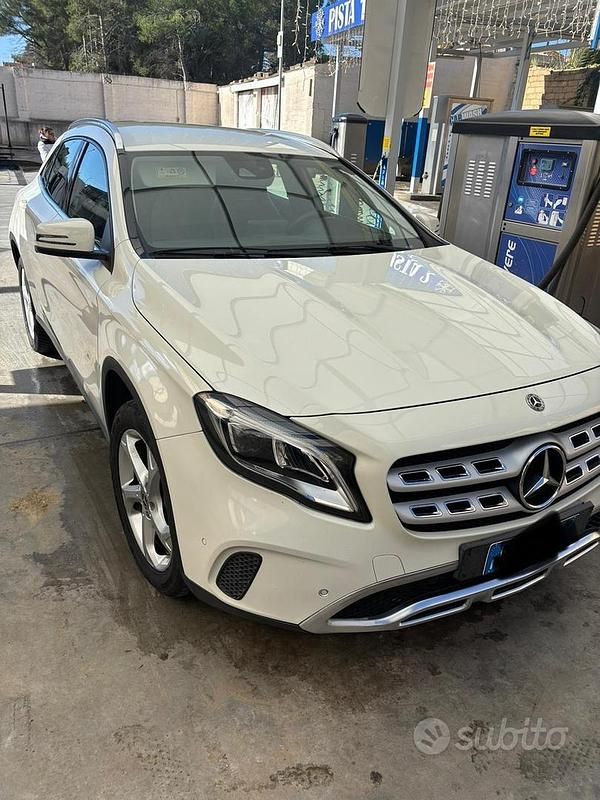 Usata Mercedes GLA200 2017 Bianco SUV