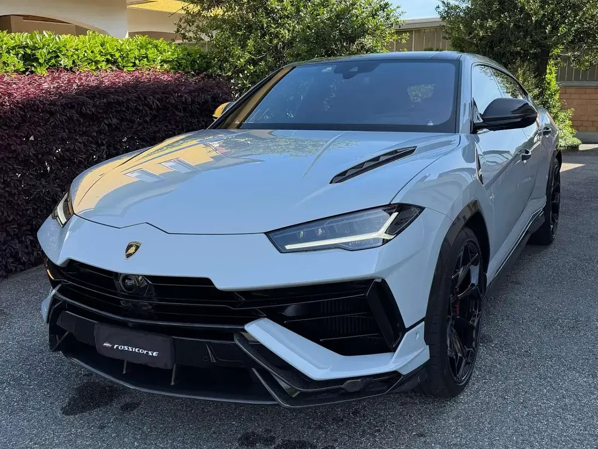 Usata Lamborghini Urus 666 CV (489 kW) 2024 Bianco SUV