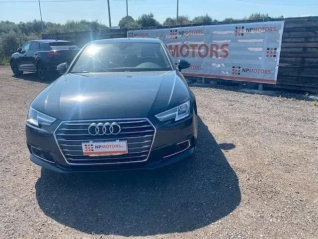 Usata Audi A4 Business 190 CV (139 kW) 2016 Grigio Berlina
