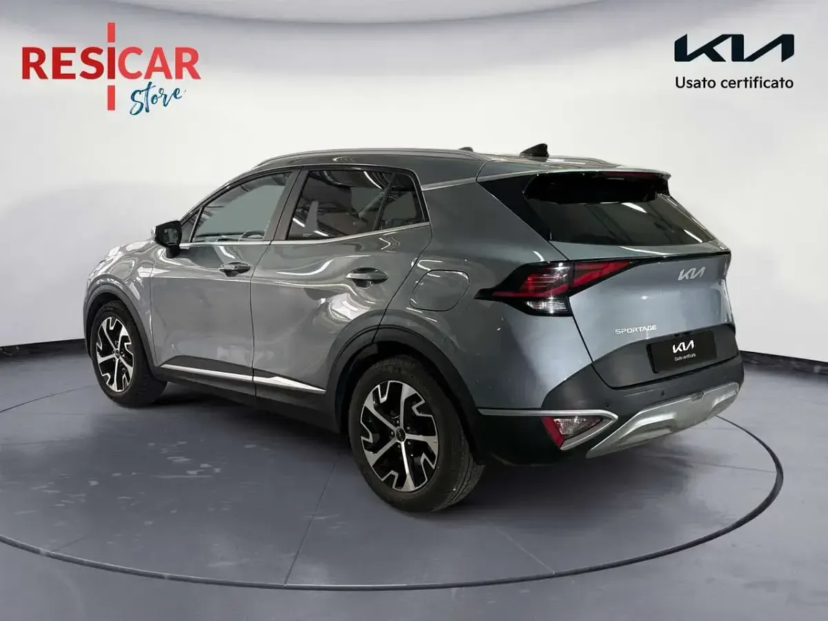 Usata Kia Sportage Style 136 CV (100 kW) 2022 Grigio metallizzato SUV