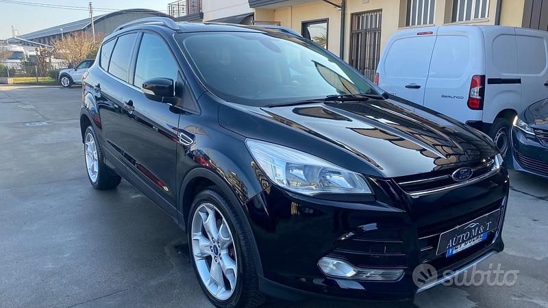 Usata Ford Kuga Business Edition 140 CV (102 kW) 2014 Nero SUV