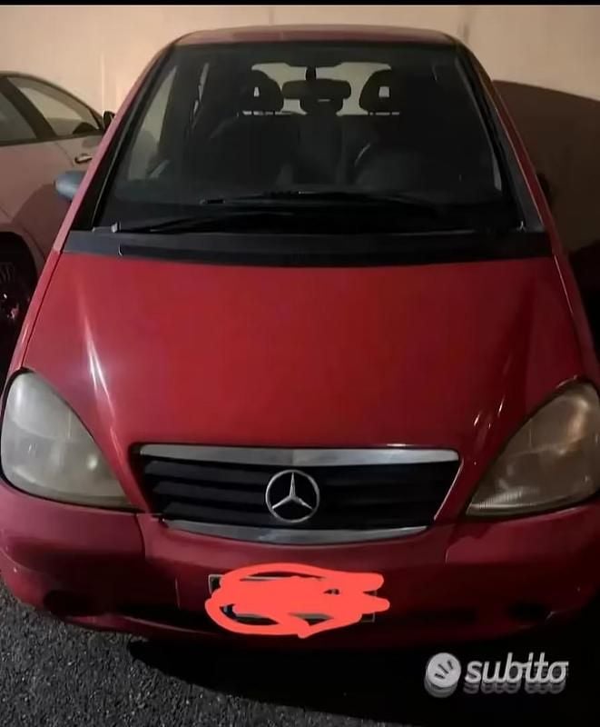 Usata Mercedes A140 82 CV (60 kW) 2000 Rosso Monovolume