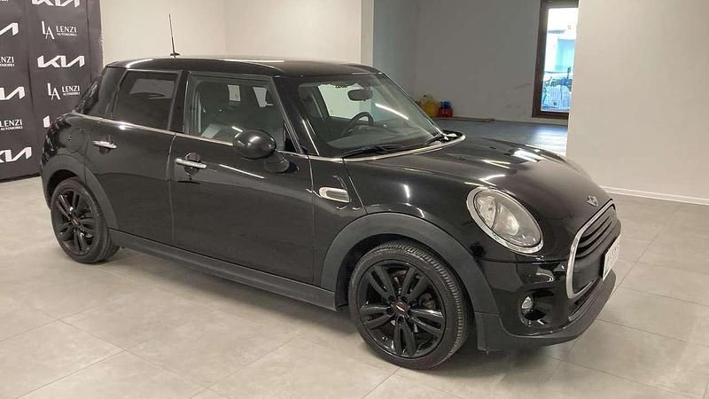 Usata Mini ONE 75 CV (55 kW) 2016 Nero Utilitaria
