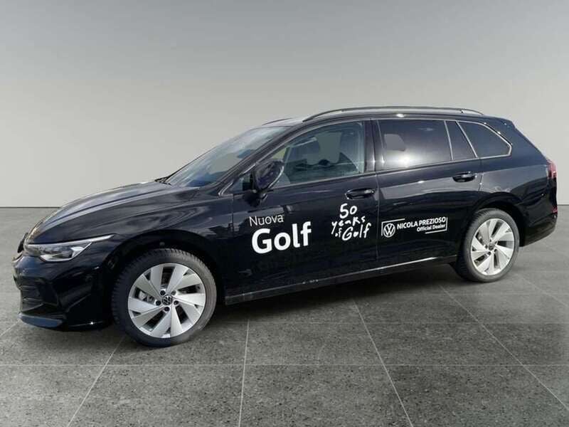 Grigio Usata 2024 VW Golf VIII Life Station wagon | 27.900 € (Ottimo prezzo) - Immagine 1/4