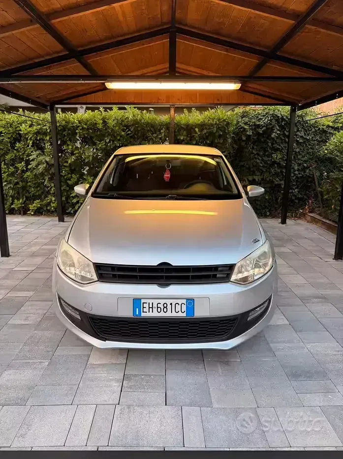 Usata VW Polo 82 CV (60 kW) 2011 Grigio Utilitaria