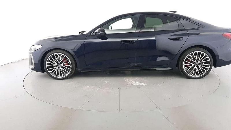 Nuova Audi A5 Ambiente 204 CV (150 kW) 2025 Blu firmamento metallizzato Coupé