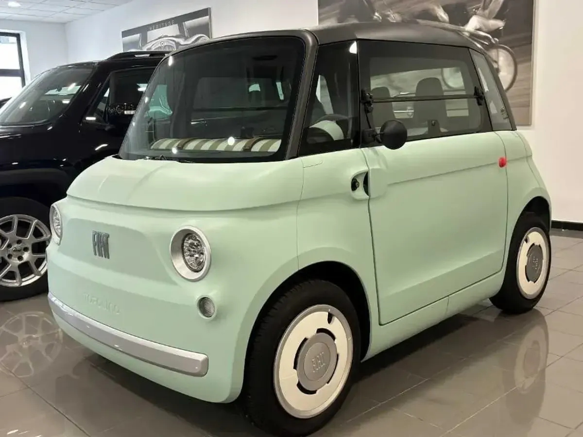 Usata Fiat Topolino 5 kW (8 CV) 2025 Utilitaria