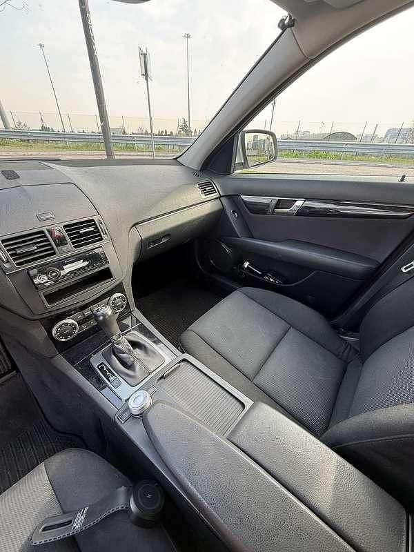 Usata Mercedes C200 184 CV (135 kW) 2008 Grigio Berlina