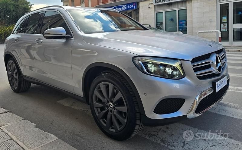 Usata Mercedes GLC250 Exclusive 204 CV (150 kW) 2017 Grigio SUV