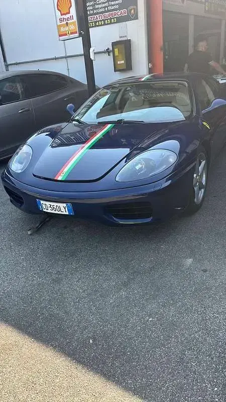 Usata Ferrari 360 400 CV (294 kW) 2000 Blu/azzurro Coupé