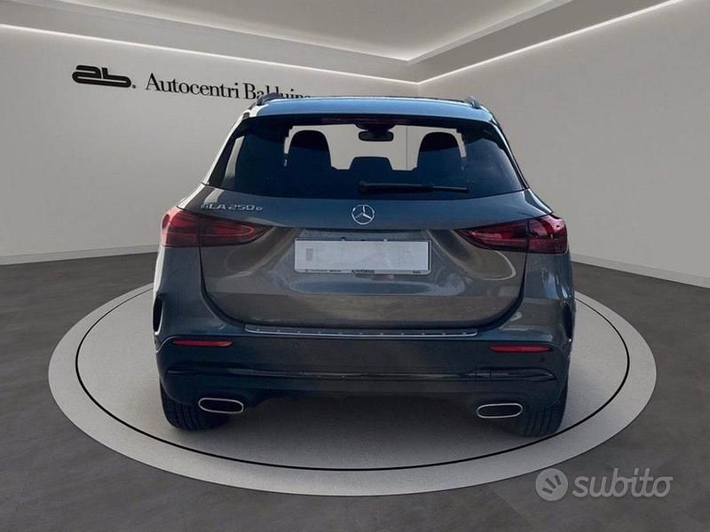 Usata Mercedes GLA250 AMG Line Premium Plus 218 CV (160 kW) 2024 Grigio SUV