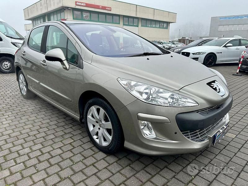 Usata Peugeot 308 120 CV (88 kW) 2010 Utilitaria