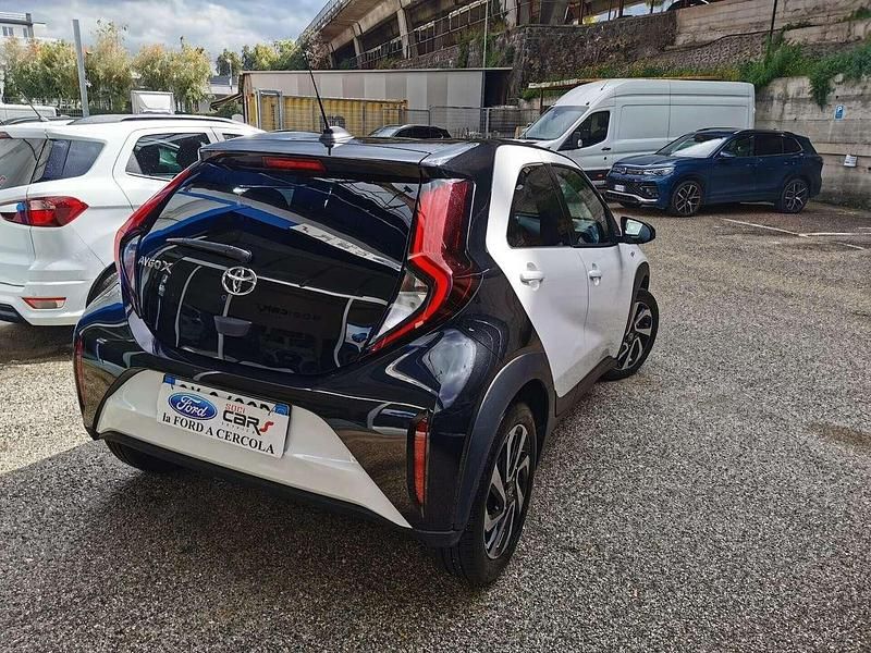 Usata Toyota Aygo X Trend 72 CV (52 kW) 2024 Bianco SUV