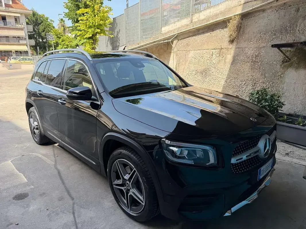 Usata Mercedes GLB200 Premium 150 CV (110 kW) 2023 Nero SUV