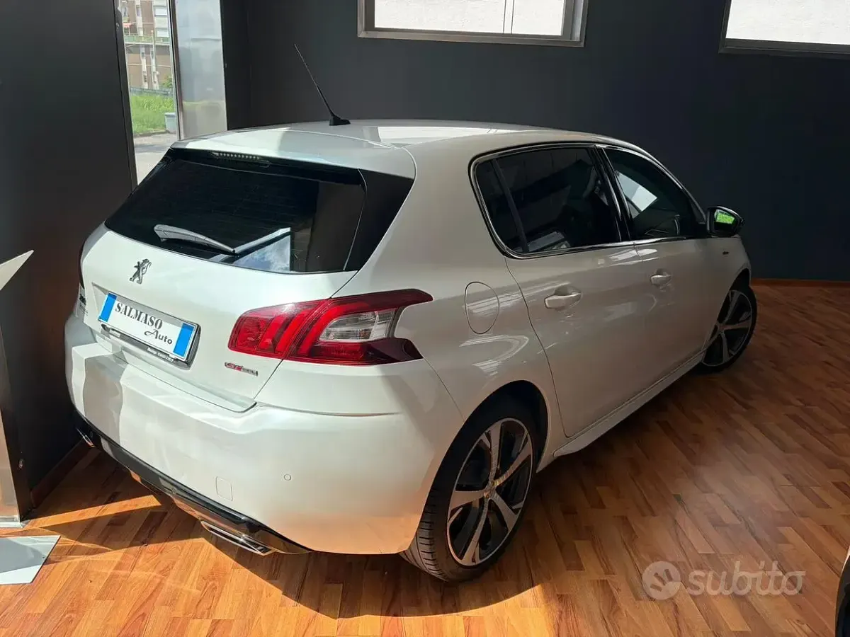 Usata Peugeot 308 GT-line 120 CV (88 kW) 2016 Bianco Berlina