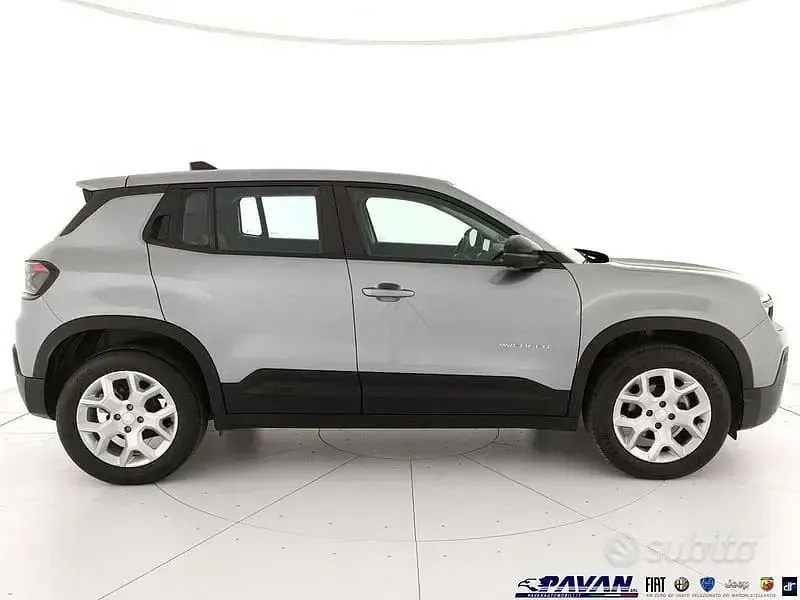 Usata Jeep Avenger Altitude 101 CV (74 kW) 2025 Granite SUV