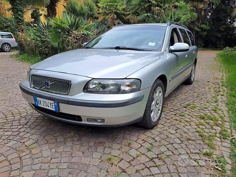 Usata Volvo V70 2000 Grigio Station wagon