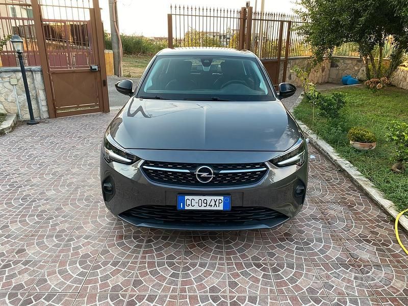 Grigio Usata 2020 Opel Corsa Elegance Due volumi | 10.700 € (Ottimo prezzo) - Immagine 1/4