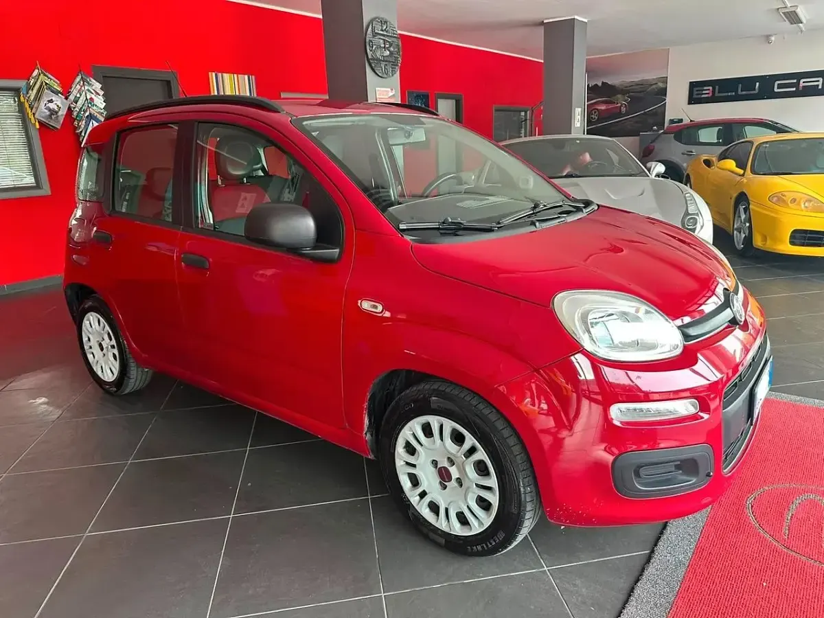 Usata Fiat Panda Easy 75 CV (55 kW) 2014 Rosso Utilitaria
