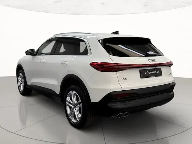 Nuova Audi Q5 Business 204 CV (150 kW) 2025 Bianco arkona SUV