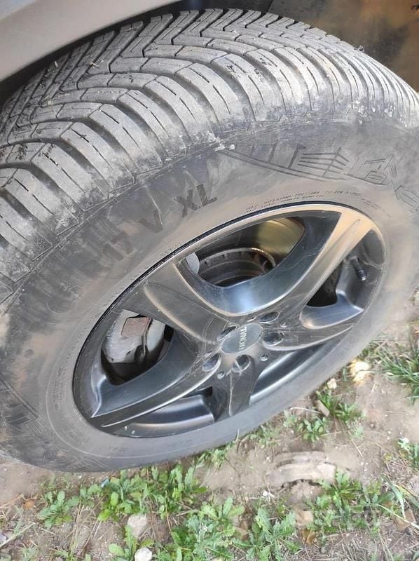 Usata Volvo XC90 185 CV (136 kW) 2006 Blu SUV
