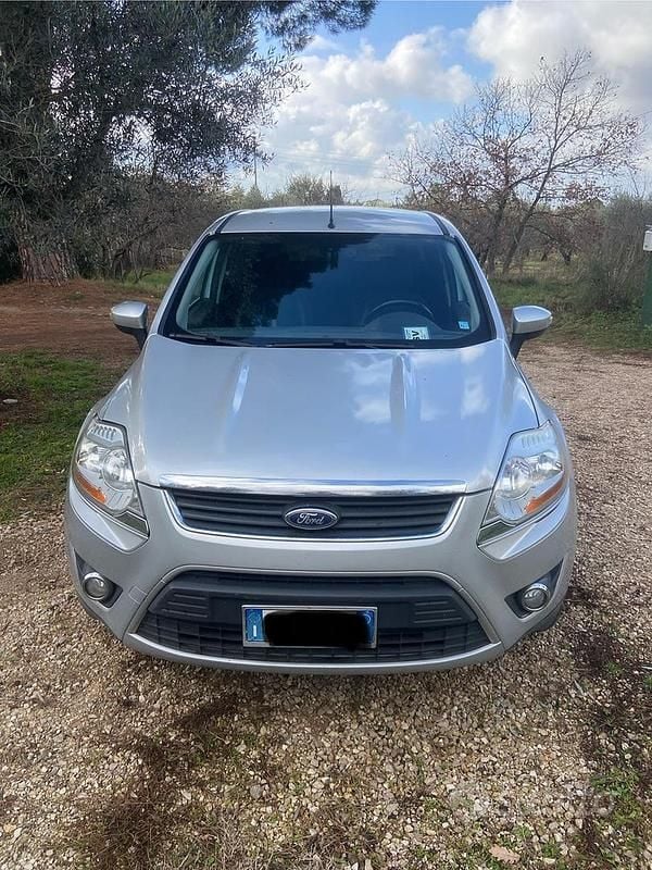 Usata Ford Kuga 136 CV (100 kW) 2008 Grigio SUV