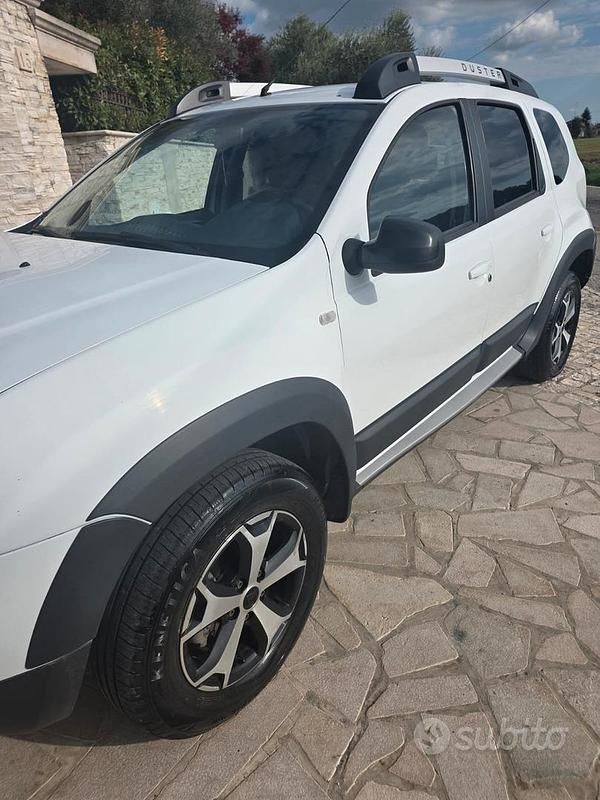 Usata Dacia Duster 100 CV (73 kW) 2017 Bianco SUV