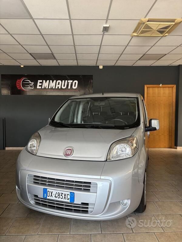 Grigio Usata 2009 Fiat Qubo Active Monovolume | 5900 € (Cara) - Immagine 1/4