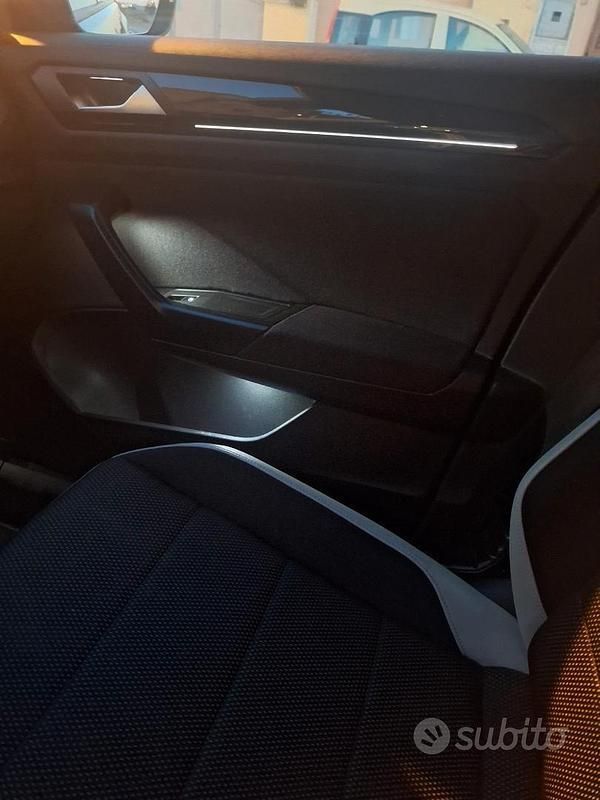 Usata VW T-Roc 150 CV (110 kW) 2020 Grigio SUV