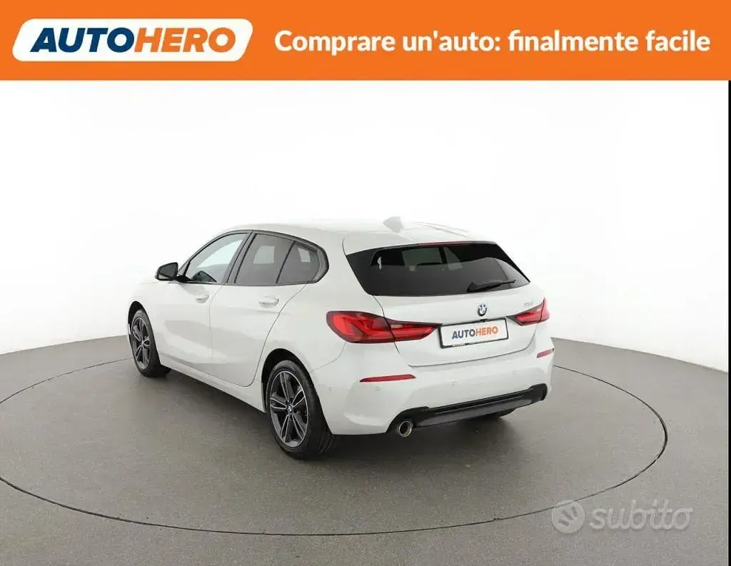Usata BMW 118 Sport Line 140 CV (102 kW) 2019 Bianco Utilitaria
