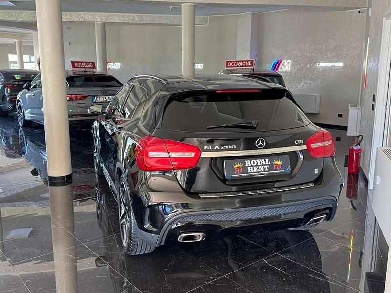 Usata Mercedes GLA200 136 CV (100 kW) 2016 Nero SUV